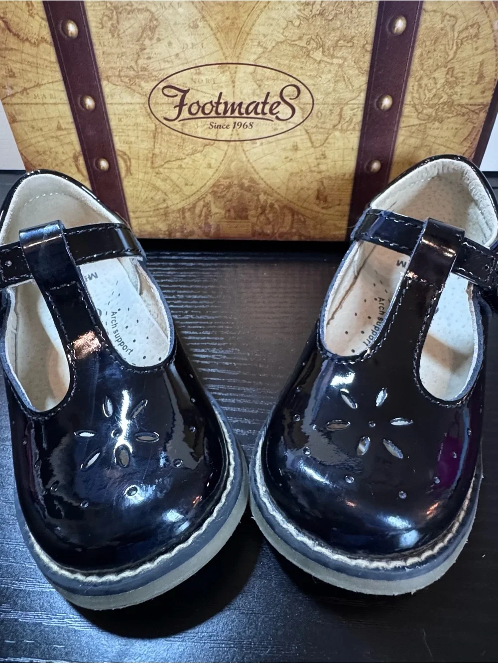 FootMates Black Patent Mary Jane Dress Shoes for Girls